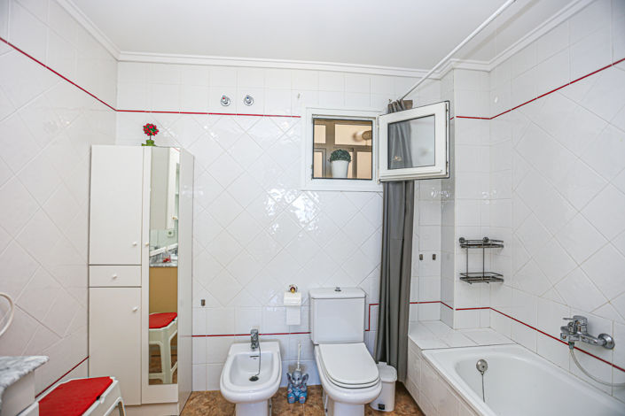 Image No.31-3 Bed Apartment for sale