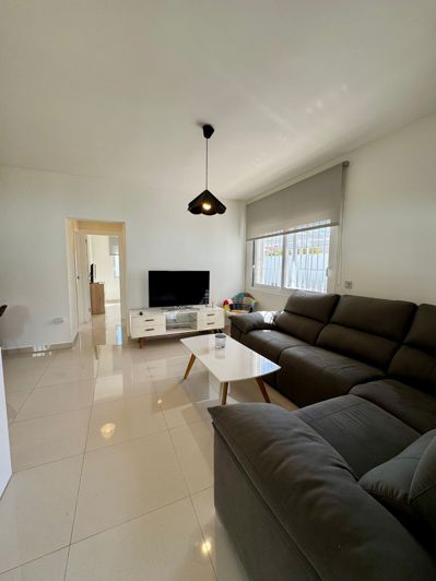 Image No.2-2 Bed Property for sale