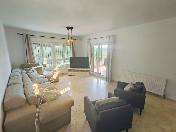 Image No.10-5 Bed Villa for sale