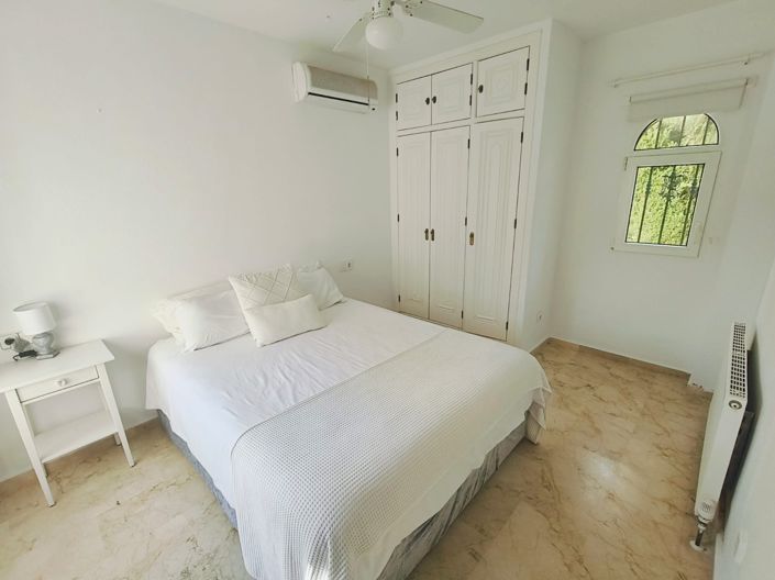 Image No.19-5 Bed Villa for sale