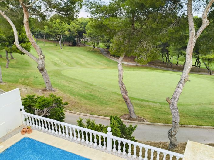 Image No.8-5 Bed Villa for sale