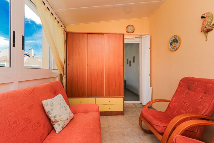 Image No.16-2 Bed Property for sale