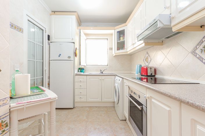 Image No.6-2 Bed Property for sale