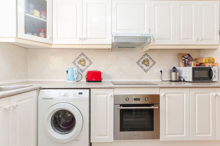 Image No.7-2 Bed Property for sale