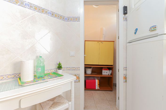 Image No.8-2 Bed Property for sale