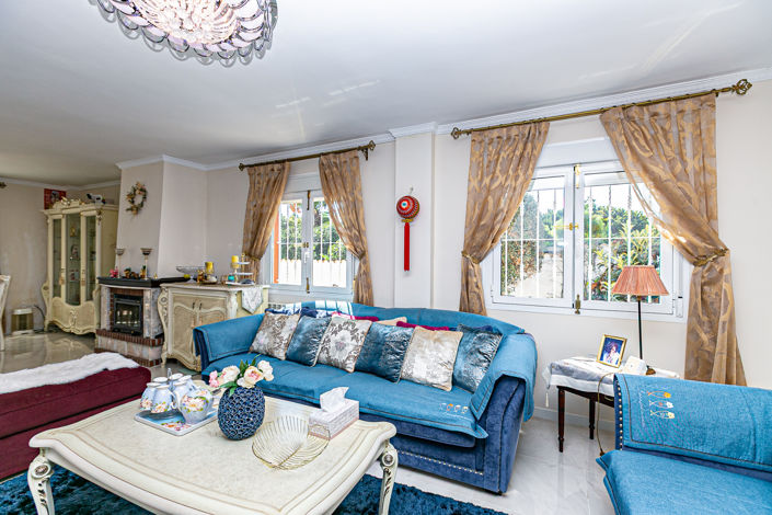 Image No.15-4 Bed Villa for sale