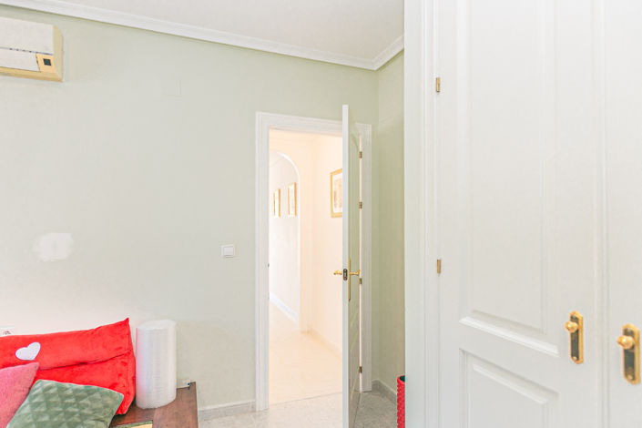 Image No.32-4 Bed Villa for sale