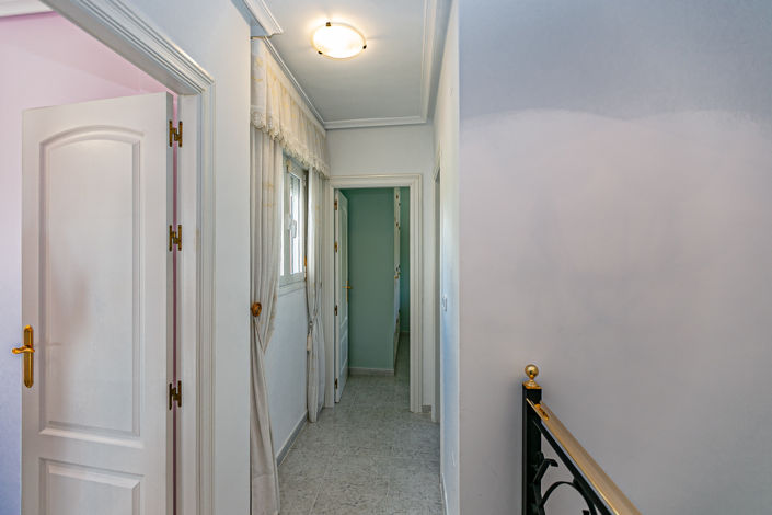 Image No.42-4 Bed Villa for sale