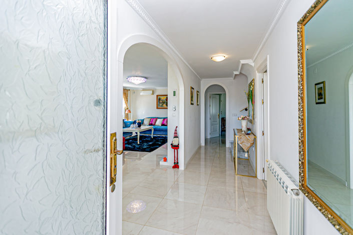 Image No.5-4 Bed Villa for sale