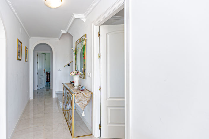 Image No.6-4 Bed Villa for sale