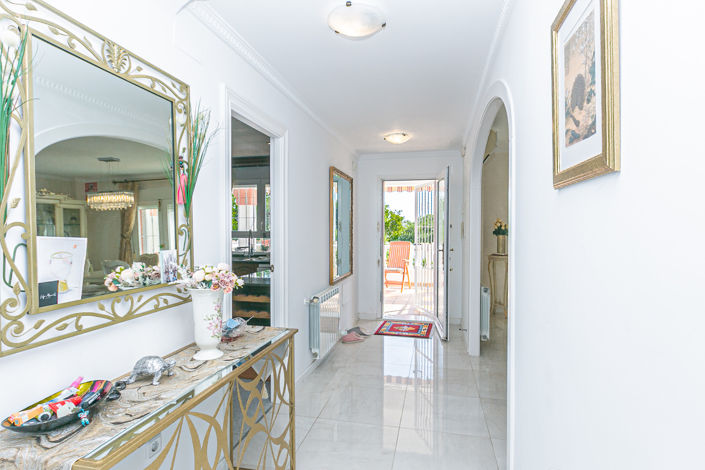 Image No.9-4 Bed Villa for sale