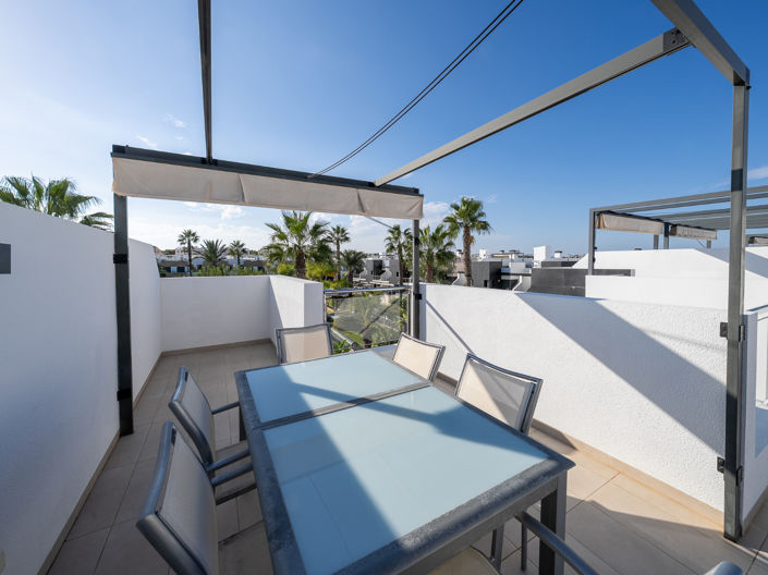 Image No.32-3 Bed Townhouse for sale