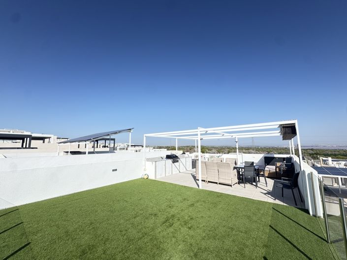 Image No.29-5 Bed Property for sale