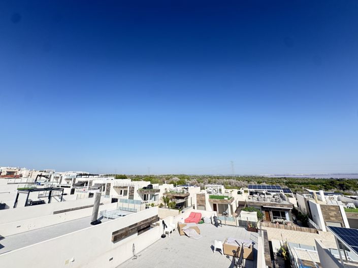 Image No.31-5 Bed Property for sale