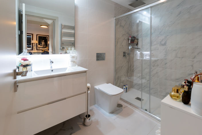 Image No.21-2 Bed Apartment for sale