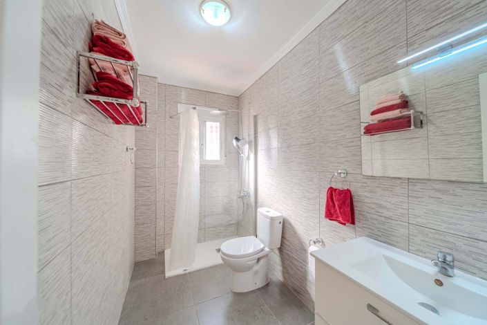 Image No.15-2 Bed Bungalow for sale