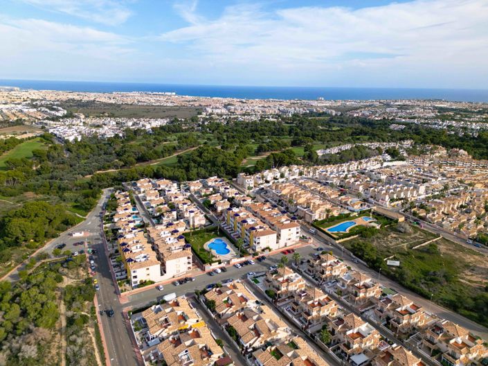 Image No.23-2 Bed Bungalow for sale