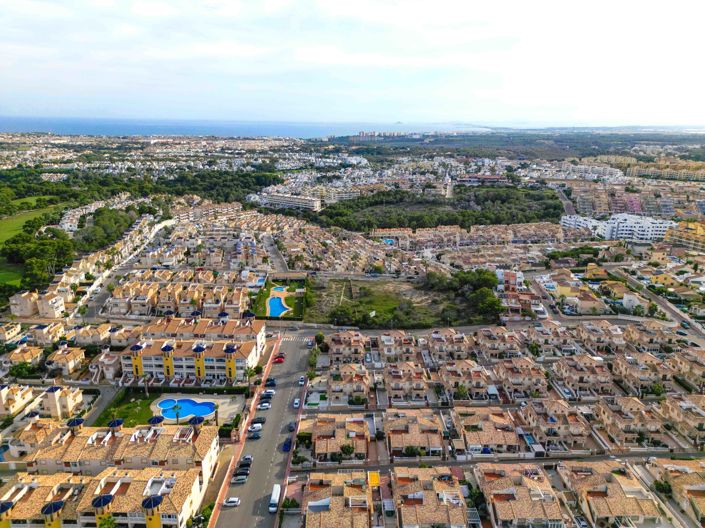 Image No.24-2 Bed Bungalow for sale