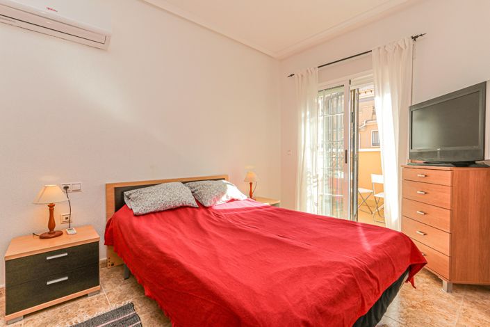 Image No.22-3 Bed Townhouse for sale