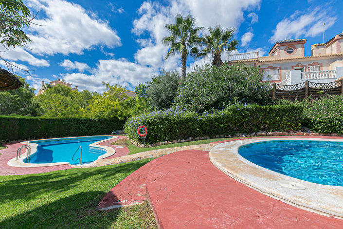 Image No.42-2 Bed Bungalow for sale