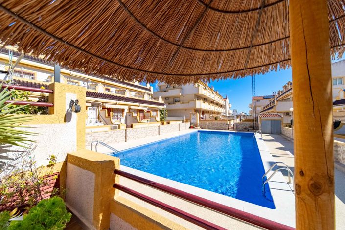 Image No.2-3 Bed Townhouse for sale