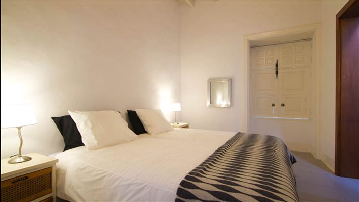 Image No.10-6 Bed House for sale