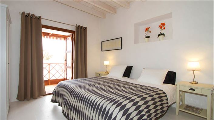 Image No.11-6 Bed House for sale