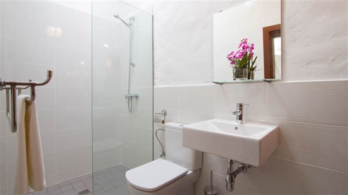 Image No.13-6 Bed House for sale