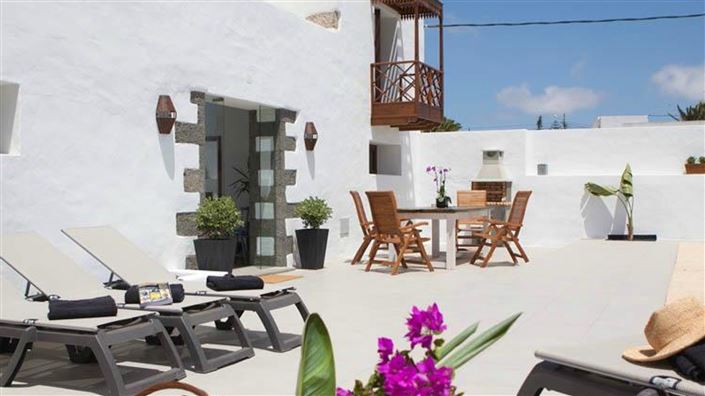 Image No.3-6 Bed House for sale