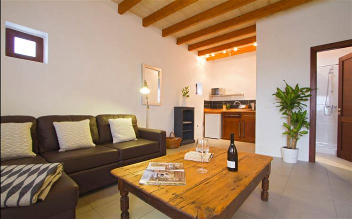 Image No.6-6 Bed House for sale