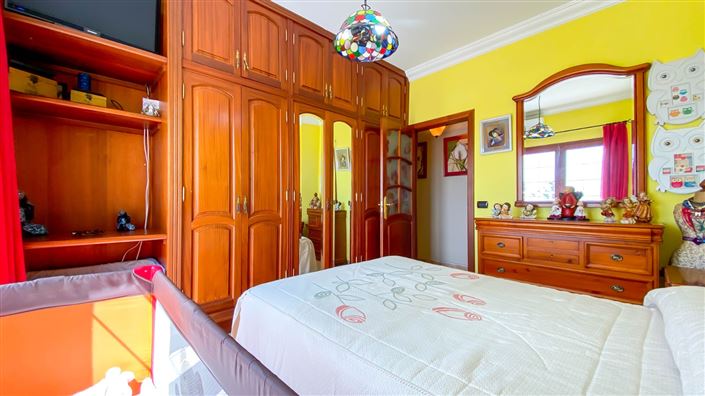 Image No.16-3 Bed House for sale