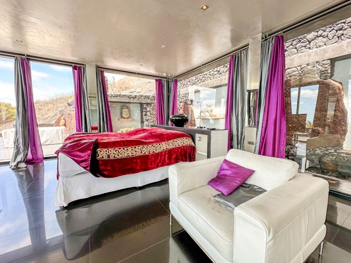 Image No.25-6 Bed Villa for sale