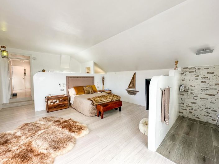 Image No.24-4 Bed Villa for sale