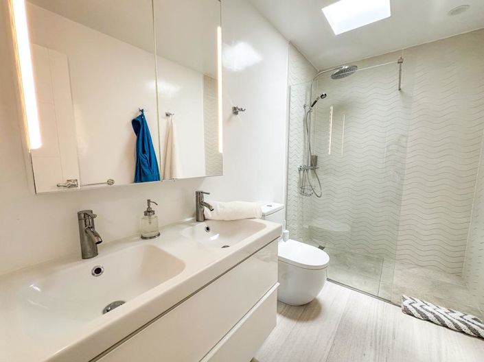 Image No.29-4 Bed Villa for sale