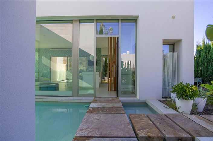 Image No.3-3 Bed Villa for sale