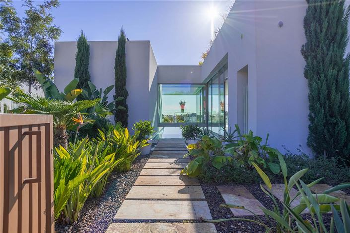 Image No.6-3 Bed Villa for sale