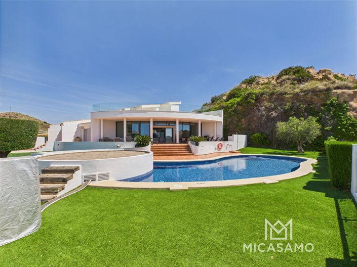 Image No.2-7 Bed Villa for sale