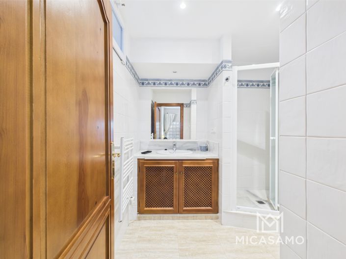 Image No.23-7 Bed Villa for sale