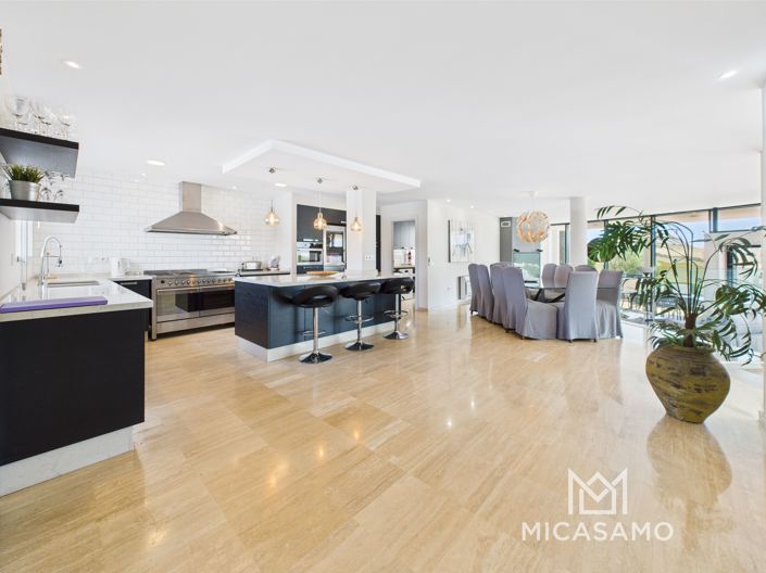 Image No.4-7 Bed Villa for sale