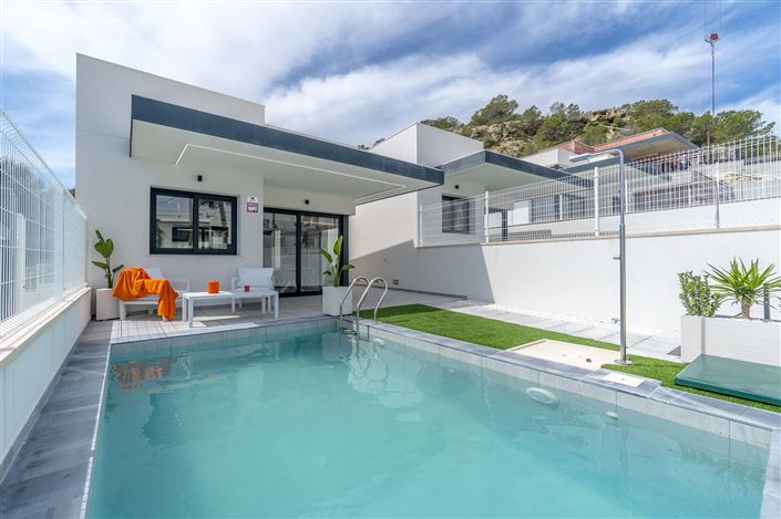 Image No.3-3 Bed Villa for sale