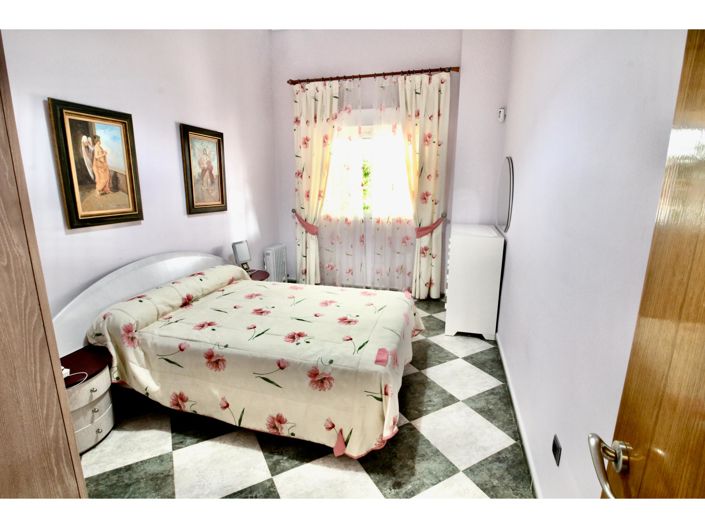 Image No.14-4 Bed Villa for sale