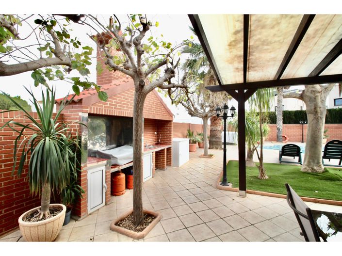 Image No.25-4 Bed Villa for sale