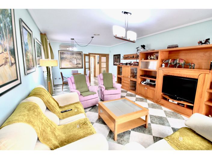 Image No.9-4 Bed Villa for sale