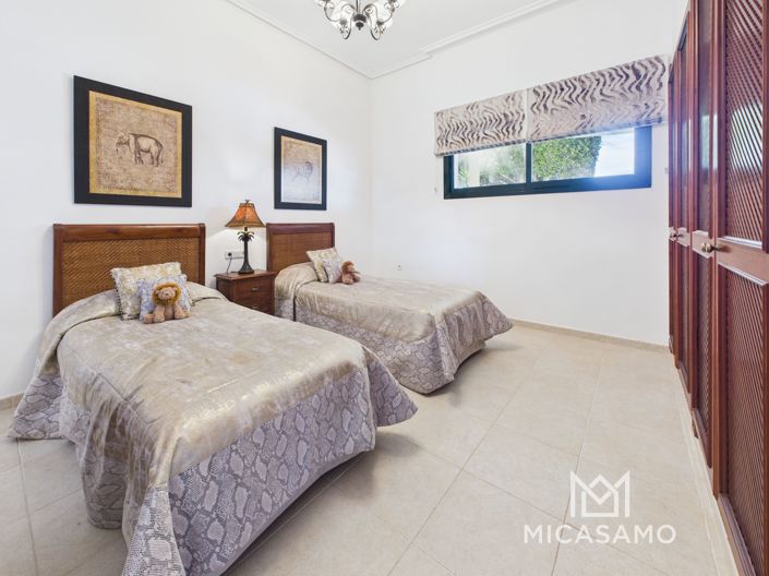 Image No.16-5 Bed Villa for sale