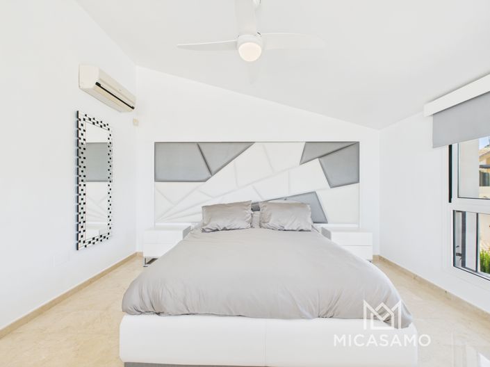 Image No.5-5 Bed Villa for sale