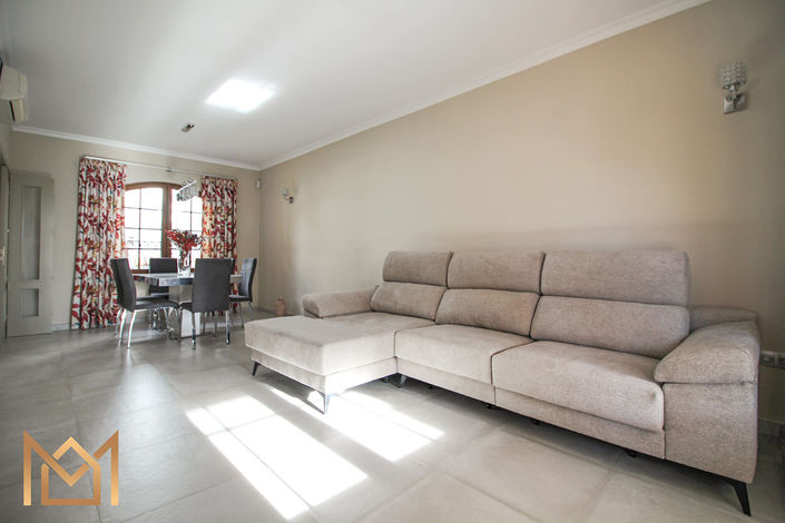 Image No.8-3 Bed Townhouse for sale