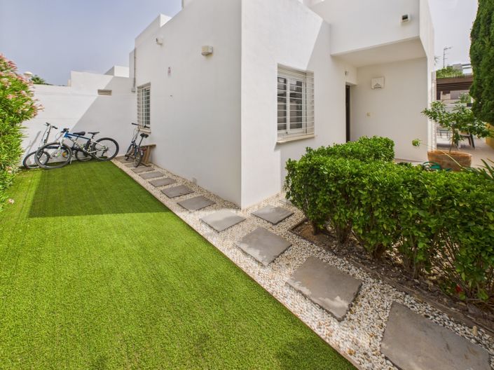 Image No.27-3 Bed Villa for sale