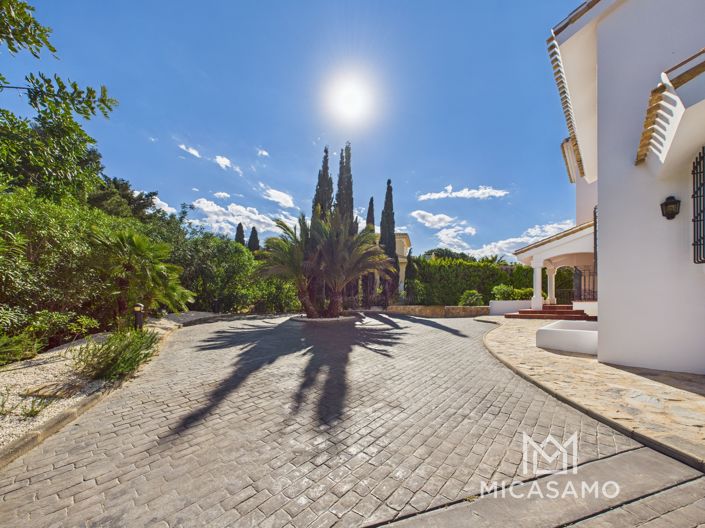 Image No.11-7 Bed Villa for sale