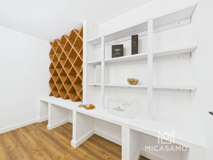 Image No.28-7 Bed Villa for sale