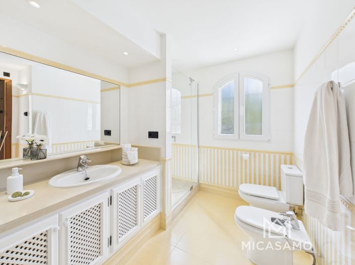 Image No.34-7 Bed Villa for sale